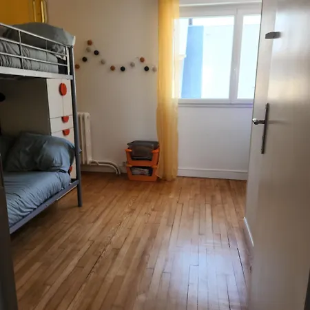 Дом отдыха 3 Etoiles A Lessay, Jardin Clos, 3 Chambres, Proche Plages, Chiens Acceptes *