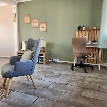 Casa vacanze 3 étoiles à Lessay, Jardin Clos, 3 Chambres, Proche Plages, Chiens Acceptés *