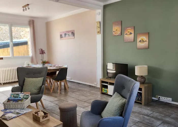 3 Etoiles A Lessay, Jardin Clos, 3 Chambres, Proche Plages, Chiens Acceptes Holiday home *