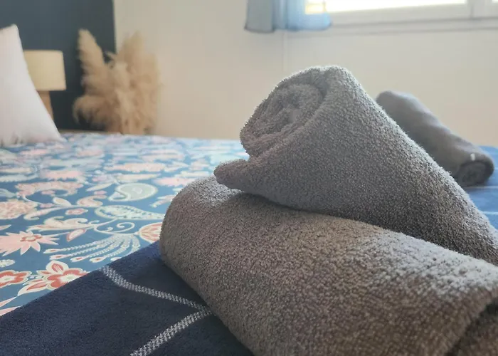 Holiday home 3 Etoiles A Lessay, Jardin Clos, 3 Chambres, Proche Plages, Chiens Acceptes Lessay