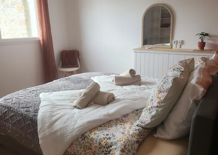 3 Etoiles A Lessay, Jardin Clos, 3 Chambres, Proche Plages, Chiens Acceptes *